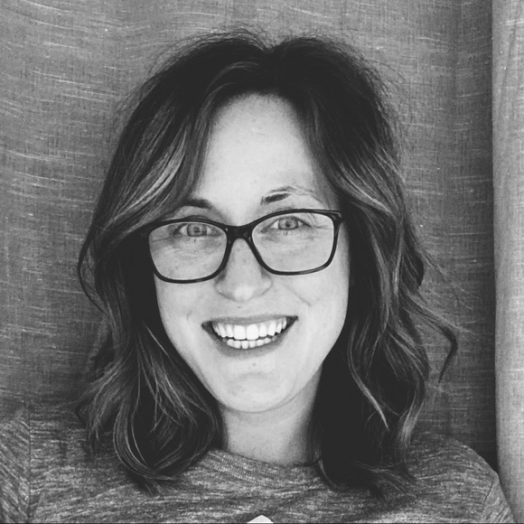 Meet your Posher, Nikki - Picture 1 of 1